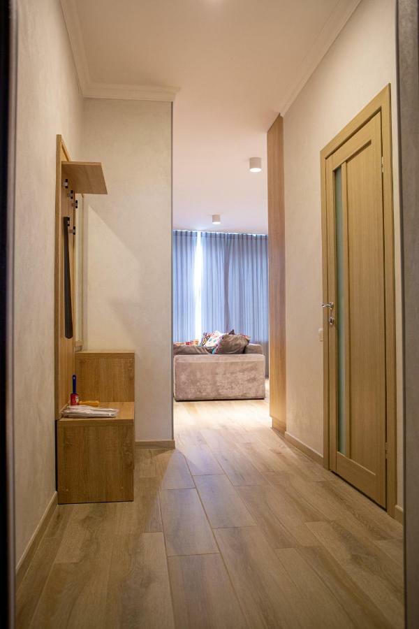 On Henuezskaya 5 Apartment Odesa