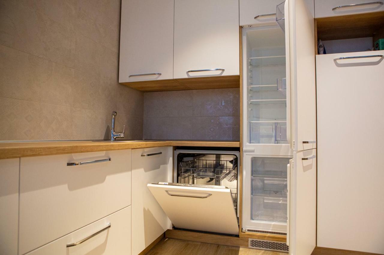 On Henuezskaya 5 Apartment Odesa