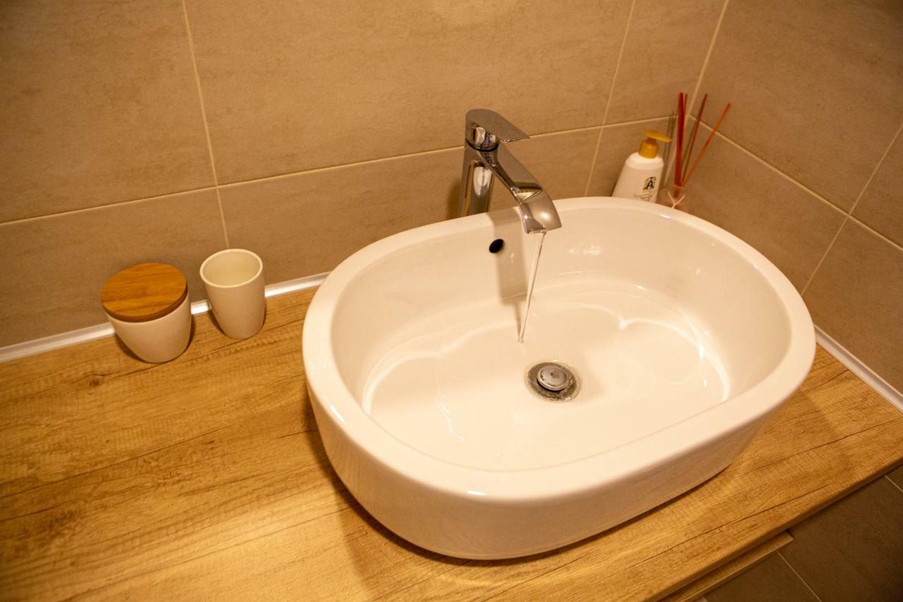 On Henuezskaya 5 Apartament Odessa